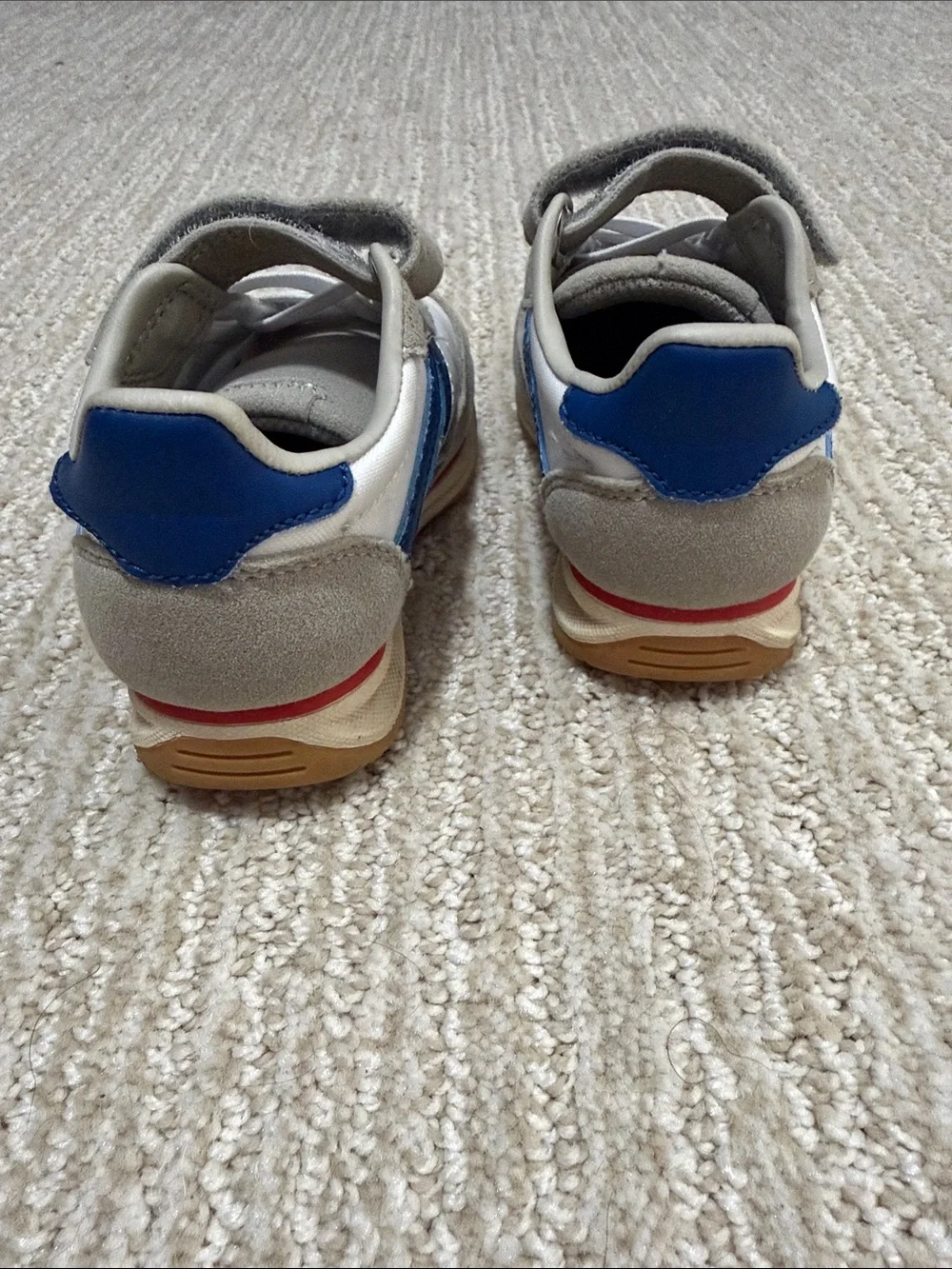 wonder nation Grey, White & Blue Kids Sneakers with Red Accent
